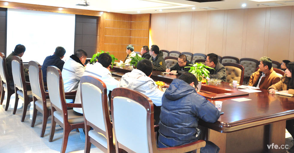 南車株機(jī)專家團(tuán)隊(duì)來訪我公司 南車株機(jī)專家團(tuán)隊(duì)來訪我公司