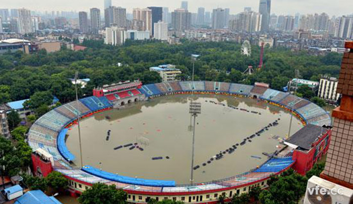 內(nèi)澇成魚缸的體育場 內(nèi)澇成魚缸的體育場