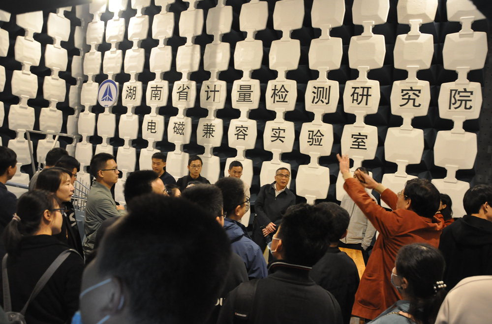 聯(lián)學(xué)聯(lián)創(chuàng)，半床棉被